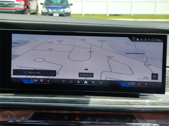 new 2025 BMW 760 car, priced at $131,225