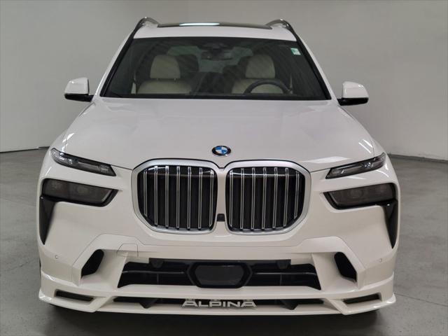 new 2025 BMW X7 car, priced at $159,695