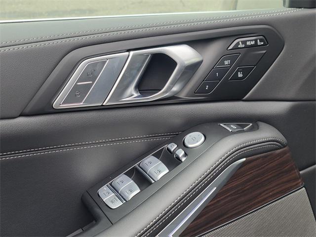 new 2026 BMW X7 car, priced at $94,930