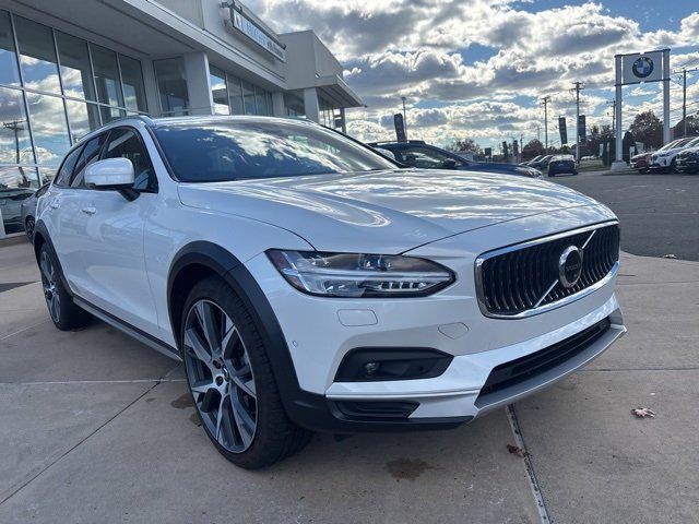 used 2022 Volvo V90 Cross Country car, priced at $38,497