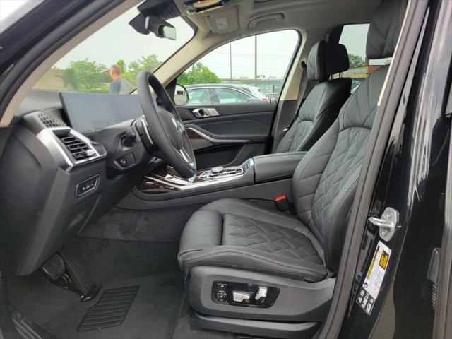 new 2026 BMW X7 car, priced at $92,630