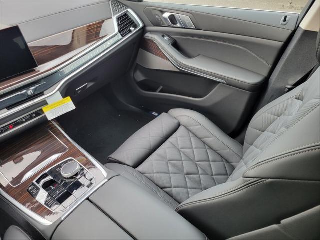 new 2026 BMW X7 car, priced at $92,630