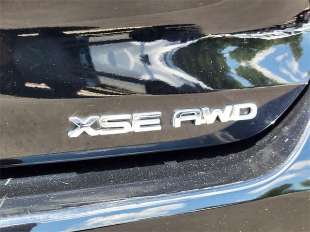 used 2021 Toyota Highlander car, priced at $33,497