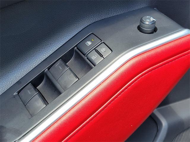 used 2021 Toyota Highlander car, priced at $33,497