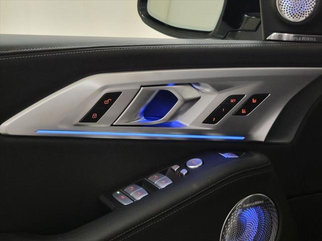 new 2025 BMW XM car, priced at $165,595