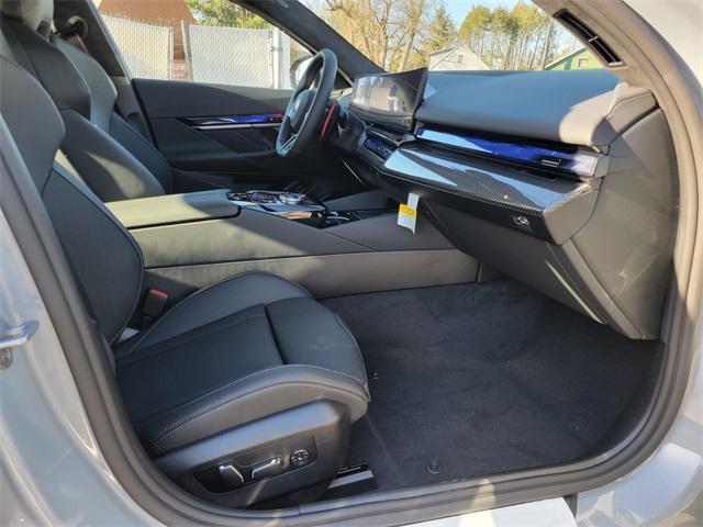 new 2025 BMW M5 car, priced at $128,025