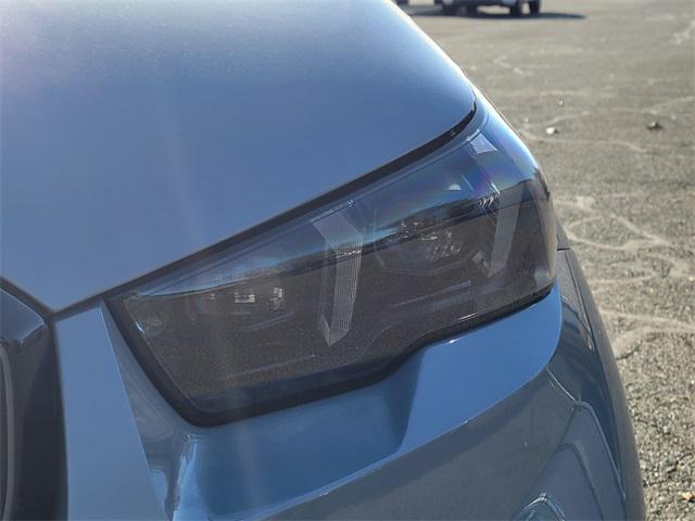 new 2025 BMW M5 car, priced at $128,025