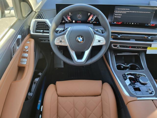 new 2025 BMW X7 car, priced at $89,605