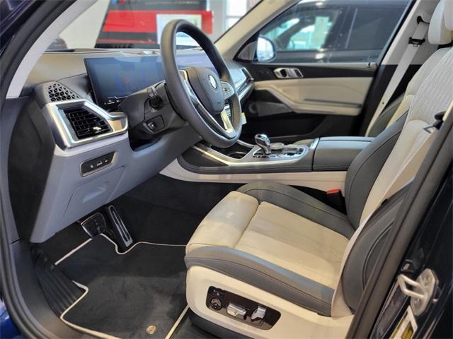 new 2025 BMW X7 car, priced at $161,645