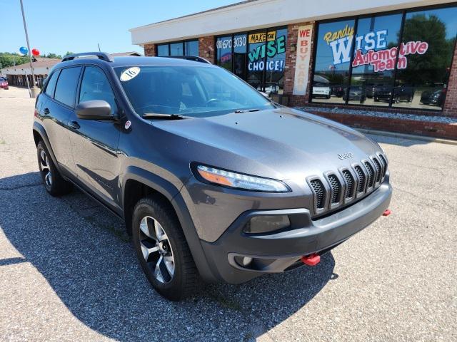 used 2016 Jeep Cherokee car, priced at $17,047