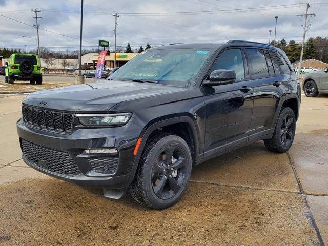 new 2025 Jeep Grand Cherokee car, priced at $45,839