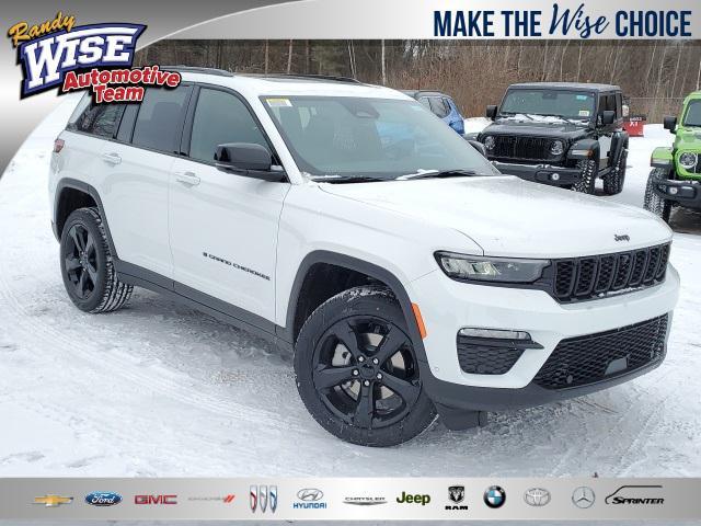 new 2025 Jeep Grand Cherokee car, priced at $44,887