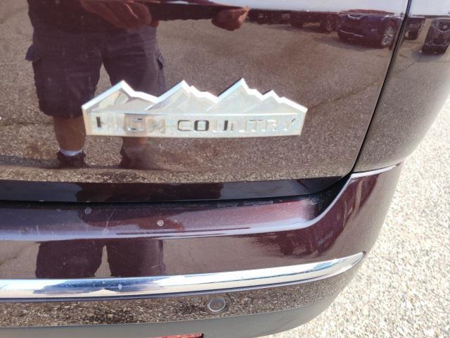 used 2020 Chevrolet Traverse car, priced at $29,003