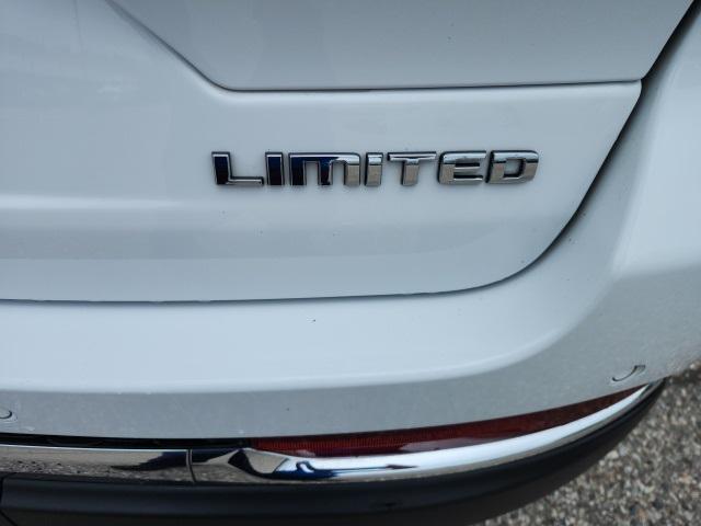 used 2023 Jeep Grand Cherokee car, priced at $33,405