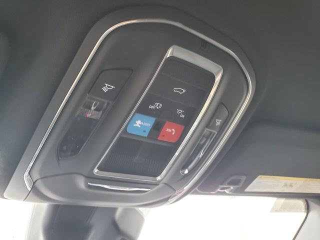 new 2025 Jeep Grand Cherokee car, priced at $40,643