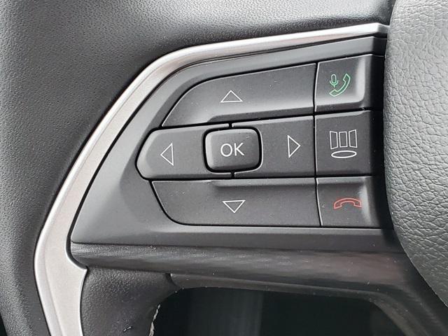 new 2025 Jeep Grand Cherokee car, priced at $40,643