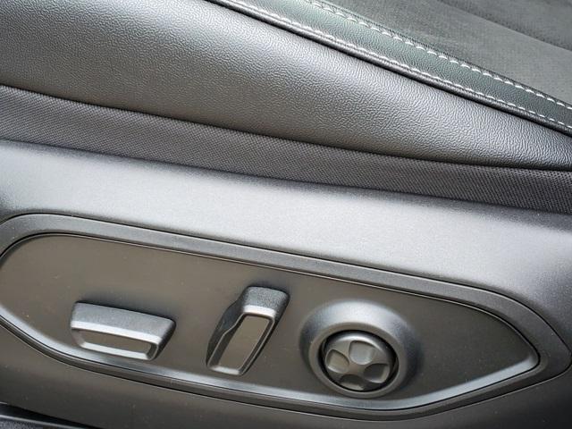 new 2025 Jeep Grand Cherokee car, priced at $46,350