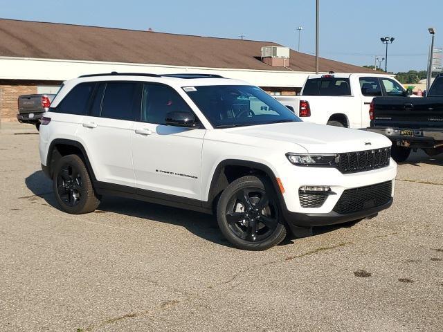 new 2025 Jeep Grand Cherokee car, priced at $44,886