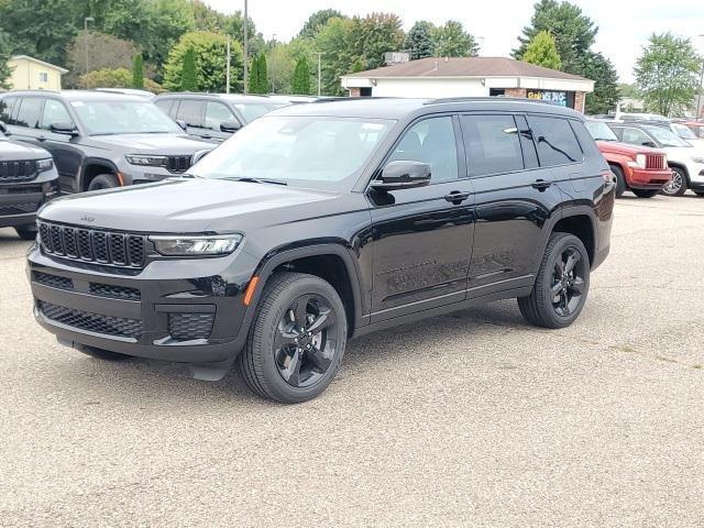 new 2024 Jeep Grand Cherokee L car, priced at $40,513