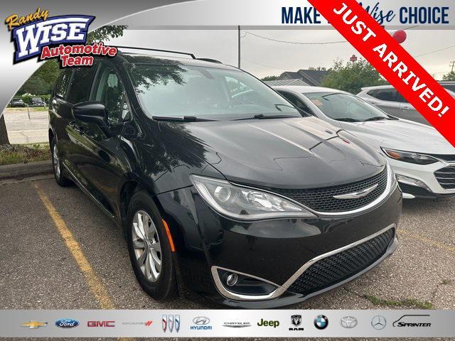 used 2017 Chrysler Pacifica car, priced at $7,995