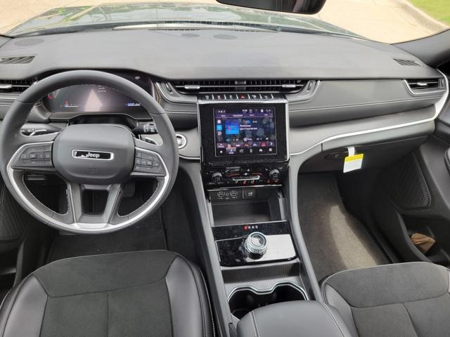 new 2025 Jeep Grand Cherokee L car