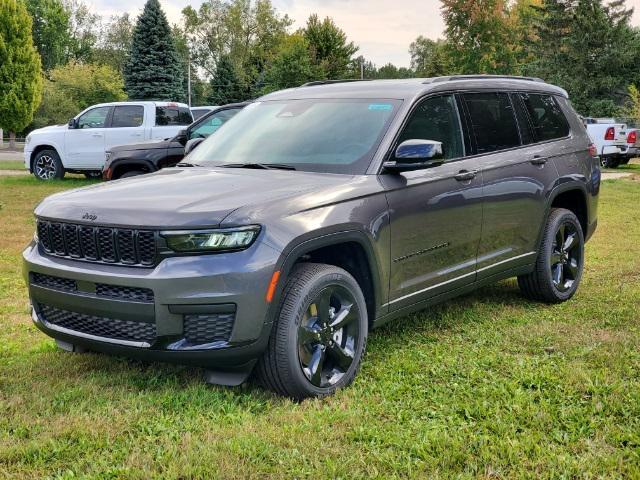 new 2024 Jeep Grand Cherokee L car, priced at $44,513