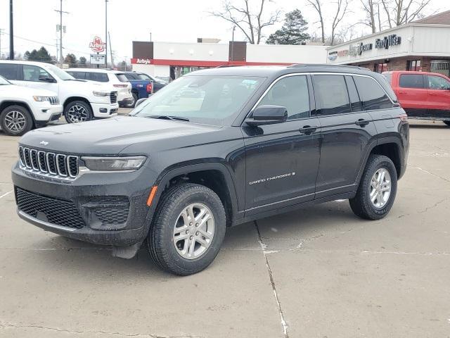 new 2025 Jeep Grand Cherokee car, priced at $35,986