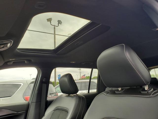 new 2025 Jeep Grand Cherokee L car