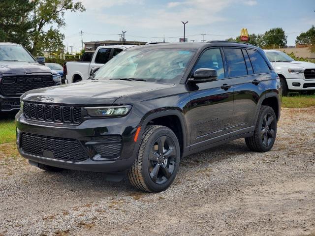 new 2024 Jeep Grand Cherokee car, priced at $38,652