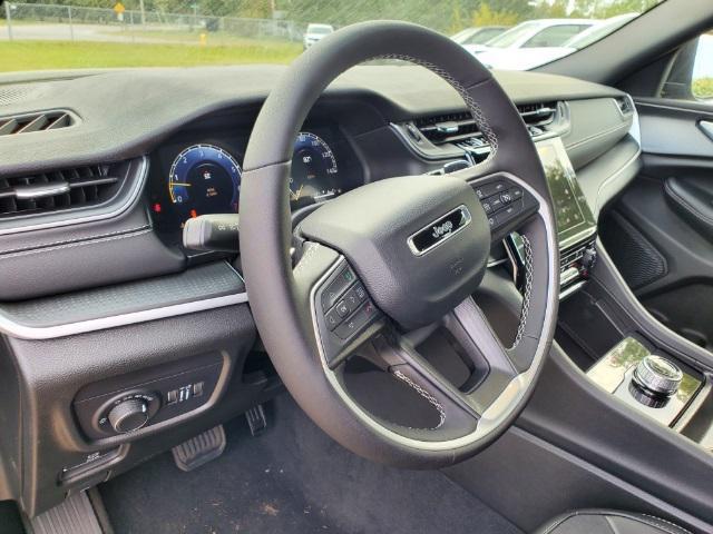 new 2024 Jeep Grand Cherokee car, priced at $38,652