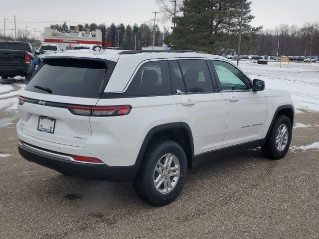 new 2025 Jeep Grand Cherokee car, priced at $35,477