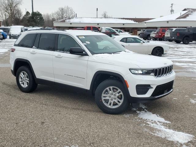 new 2025 Jeep Grand Cherokee car, priced at $35,477