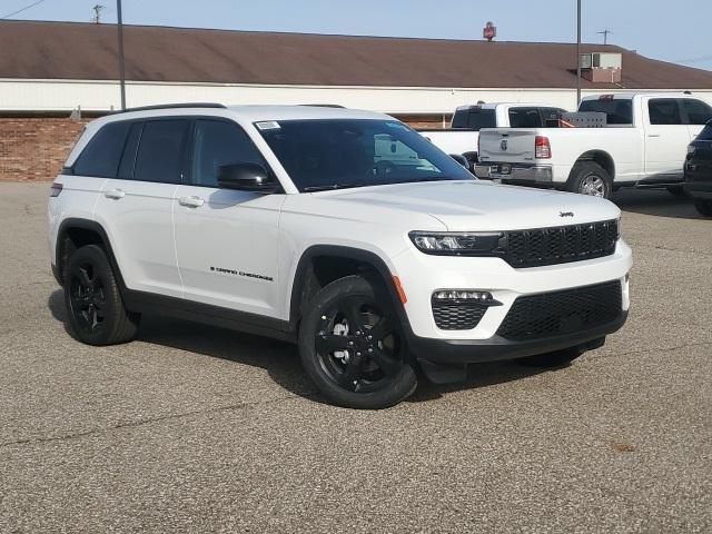 new 2024 Jeep Grand Cherokee car, priced at $53,675