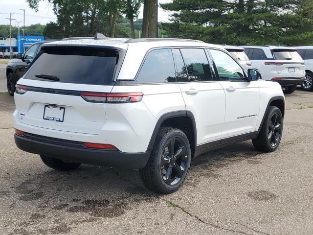 new 2024 Jeep Grand Cherokee car, priced at $46,830