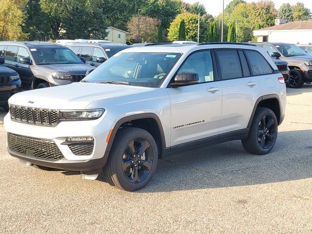 new 2025 Jeep Grand Cherokee car, priced at $45,396