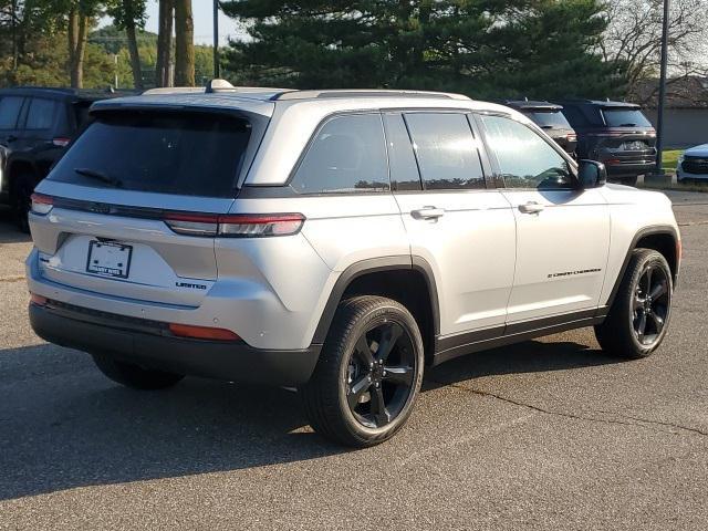 new 2025 Jeep Grand Cherokee car, priced at $45,396