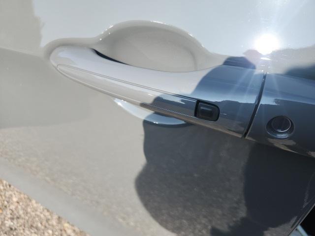 used 2023 Chrysler Pacifica car, priced at $23,201