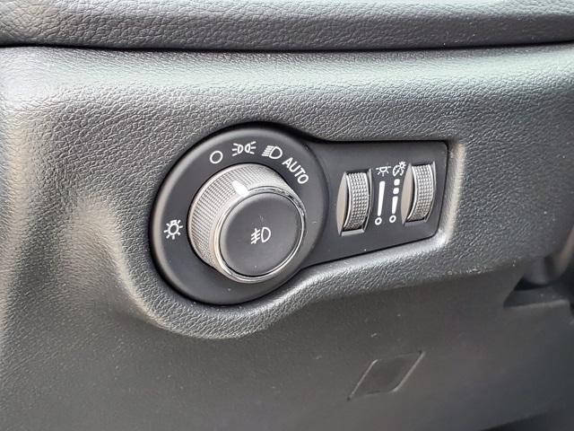 new 2025 Chrysler Pacifica car, priced at $46,125