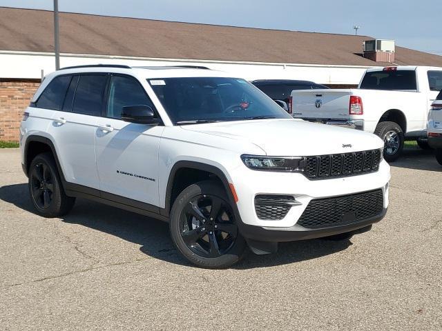 new 2024 Jeep Grand Cherokee car, priced at $46,830