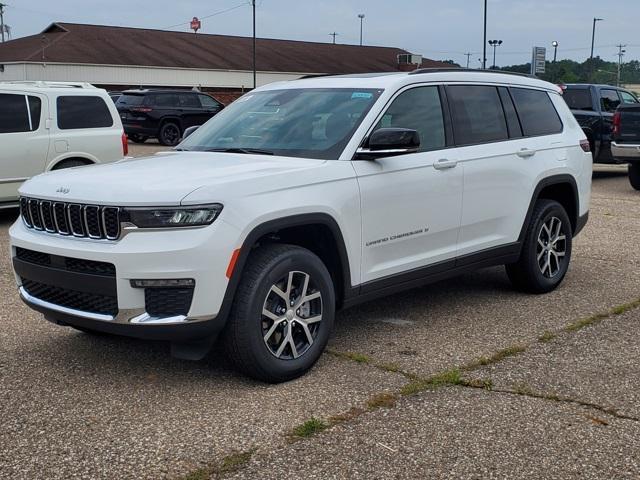 new 2025 Jeep Grand Cherokee L car, priced at $48,437