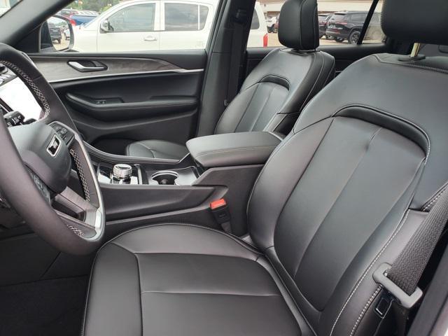 new 2025 Jeep Grand Cherokee L car, priced at $48,437