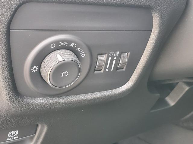 new 2025 Jeep Grand Cherokee L car, priced at $48,437