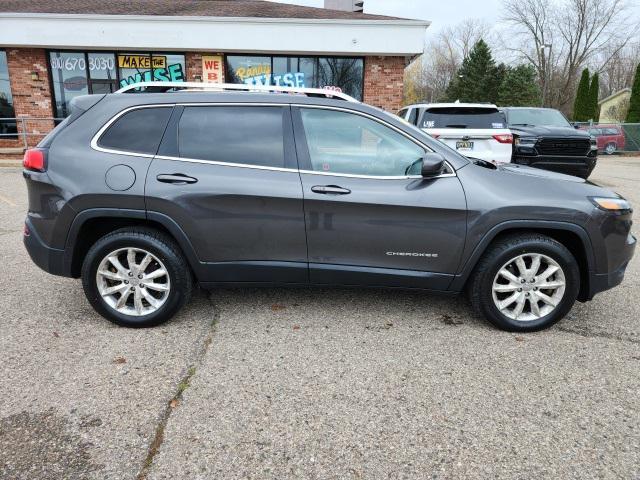 used 2015 Jeep Cherokee car, priced at $11,400