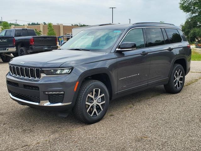 new 2025 Jeep Grand Cherokee L car, priced at $49,032