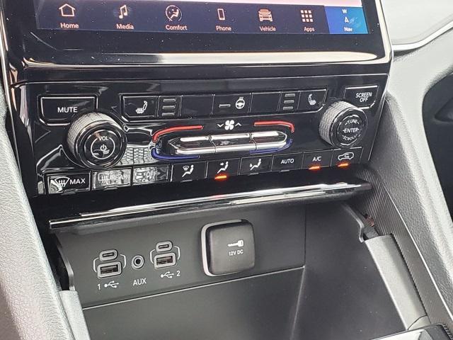 new 2025 Jeep Grand Cherokee L car, priced at $49,032
