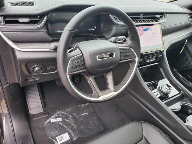 new 2025 Jeep Grand Cherokee L car, priced at $49,032