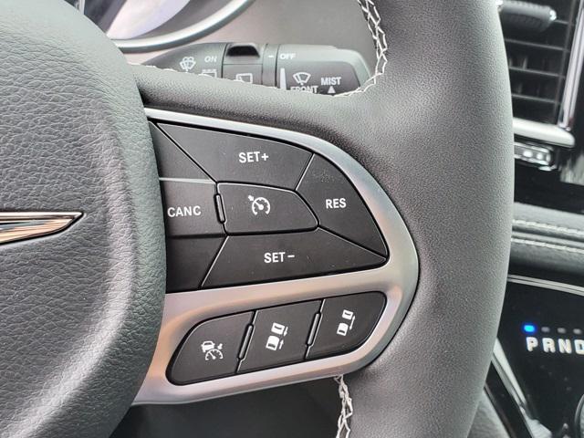 new 2025 Chrysler Pacifica car, priced at $43,969