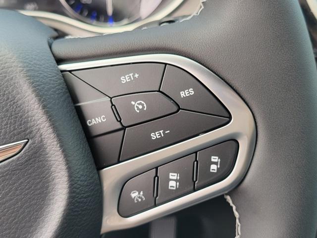 new 2025 Chrysler Pacifica car, priced at $53,460