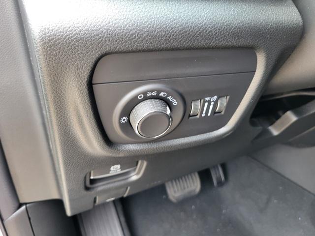 new 2025 Jeep Grand Cherokee car, priced at $44,755