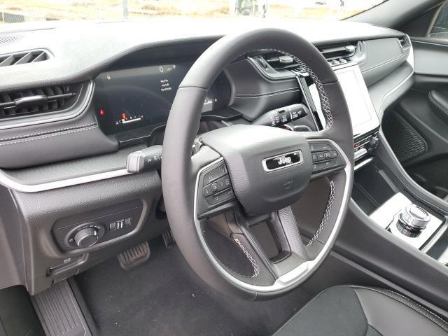 new 2025 Jeep Grand Cherokee car, priced at $45,355